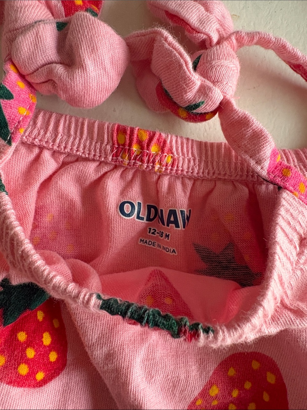 3 Old Navy rompers 12-18 months - Picture 5 of 7